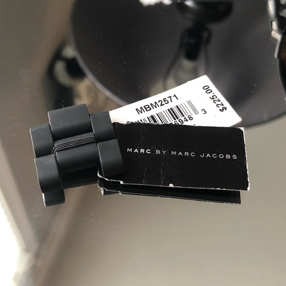 Marc by Marc Jacobs Men’s Watch Wristwatch MBM2571 - Picture 8 of 8